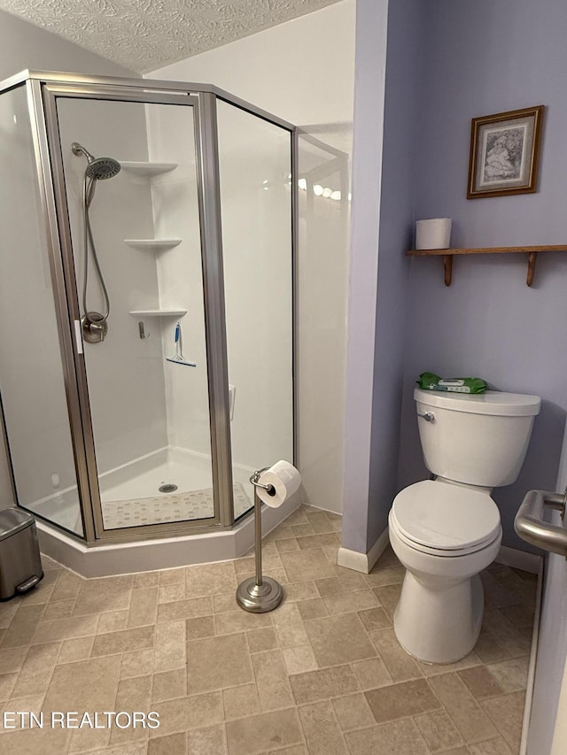 195 Hamblin St, New Tazewell, TN 37825 - full bath featuring a shower stall and a textured ceiling
