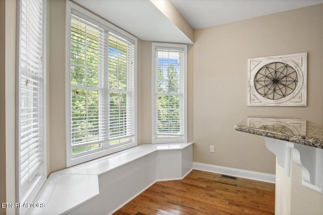 171 Forest Cove Ct, Jacksboro, TN 37757 - interior space featuring wood finished floors and baseboards