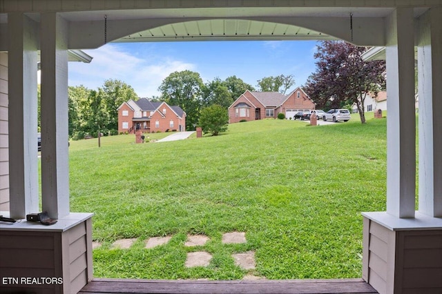 171 Forest Cove Ct, Jacksboro, TN 37757 - view of green lawn featuring a residential view