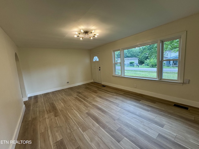 2204 Bradshaw Garden Rd, Knoxville, TN 37912 - photo 3