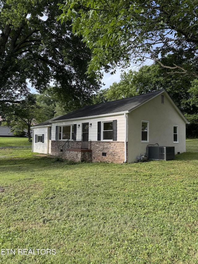 2204 Bradshaw Garden Rd, Knoxville, TN 37912 - photo 1