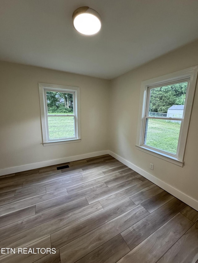 2204 Bradshaw Garden Rd, Knoxville, TN 37912 - photo 8
