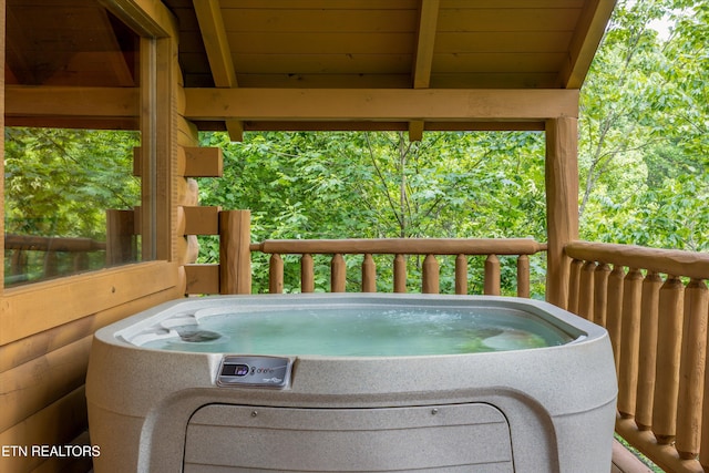 1235 Honeysuckle Ln, Sevierville, TN 37876 - patio / terrace with a hot tub
