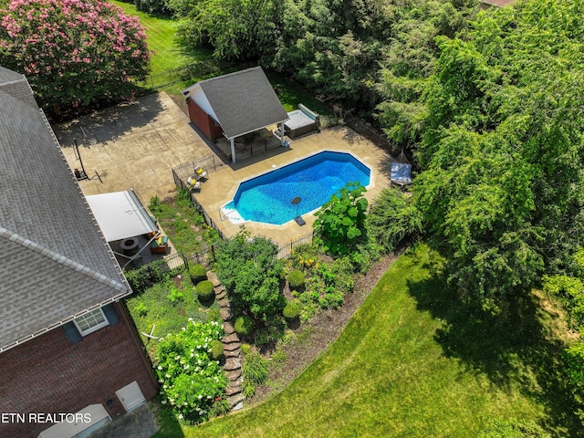 112 Reed Cir, Johnson City, TN 37601 - drone / aerial view of a pool area