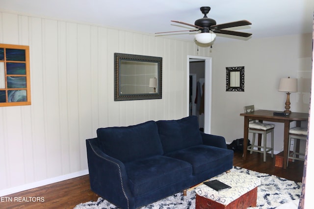 8025 Sharp Rd, Powell, TN 37849 - living room with wood finished floors and a ceiling fan