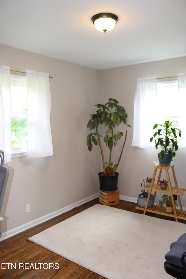 8025 Sharp Rd, Powell, TN 37849 - living area with wood finished floors