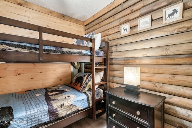 509 Thomas Loop Rd, Sevierville, TN 37876 - bedroom featuring rustic walls
