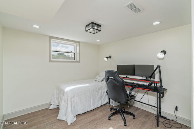 713 Concord Rd, Knoxville, TN 37934 - bedroom featuring wood finished floors and recessed lighting