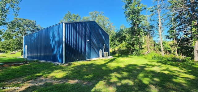 1955 Terry Rd, Oneida, TN 37841 - view of pole building featuring a yard