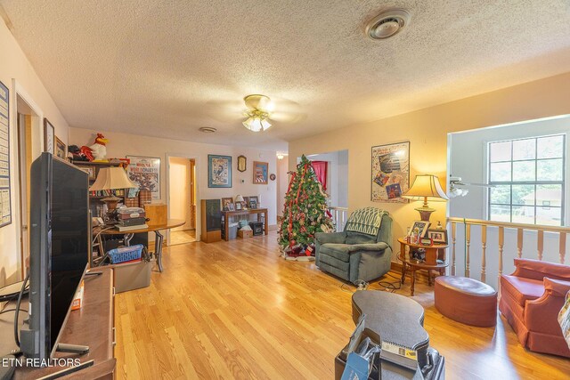 1303 Stevens Ln, Lenoir City, TN 37771 - photo 11