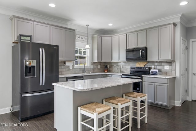 1152 Cloud View Dr, Powell, TN 37849 - kitchen featuring stainless steel appliances, gray cabinets, dark wood-style floors, ornamental molding, and recessed lighting