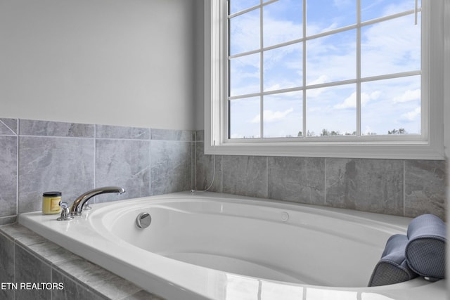 1152 Cloud View Dr, Powell, TN 37849 - full bathroom with a garden tub