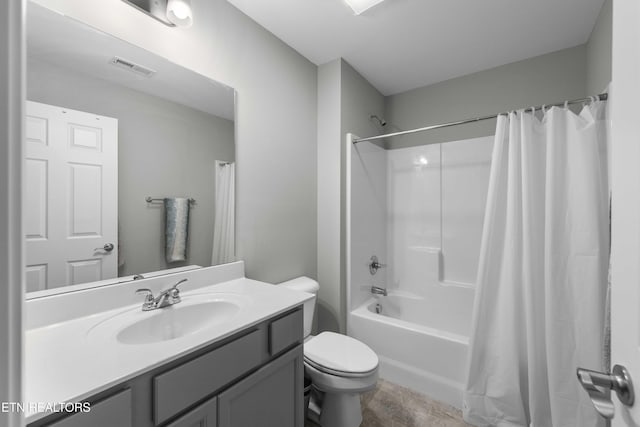 1152 Cloud View Dr, Powell, TN 37849 - full bath with vanity and shower / bath combo