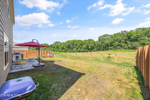 1171 Hampton Place Cir, Loudon, TN 37774 - fenced backyard with a patio area