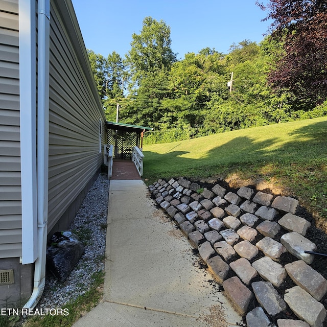 1911 Branam Hill Rd, Jellico, TN 37762 - view of grassy yard