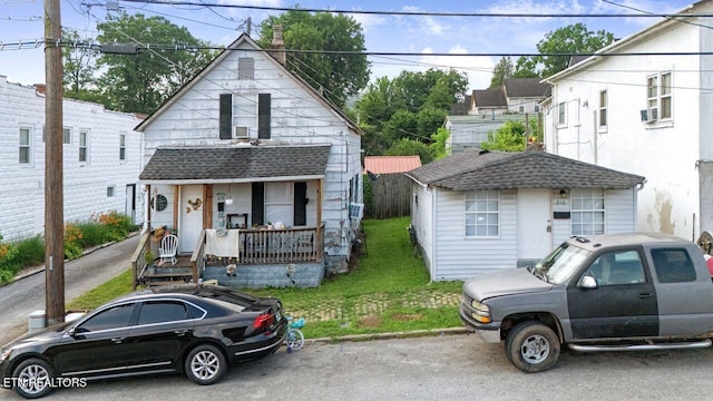 212 Clinton St, Harriman, TN 37748 - photo 1