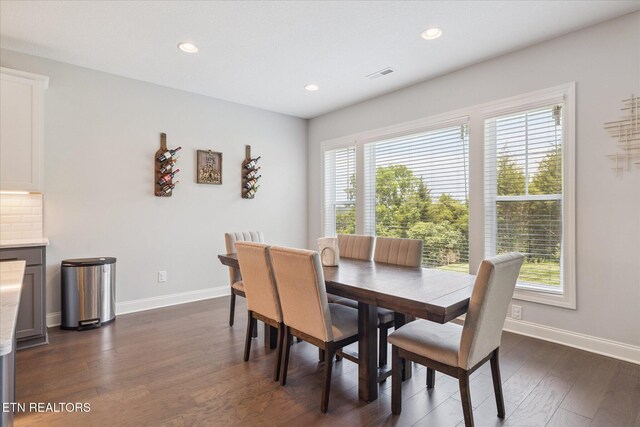 1682 Hickory Reserve Rd, Knoxville, TN 37932 - dining area featuring dark wood-style flooring and recessed lighting