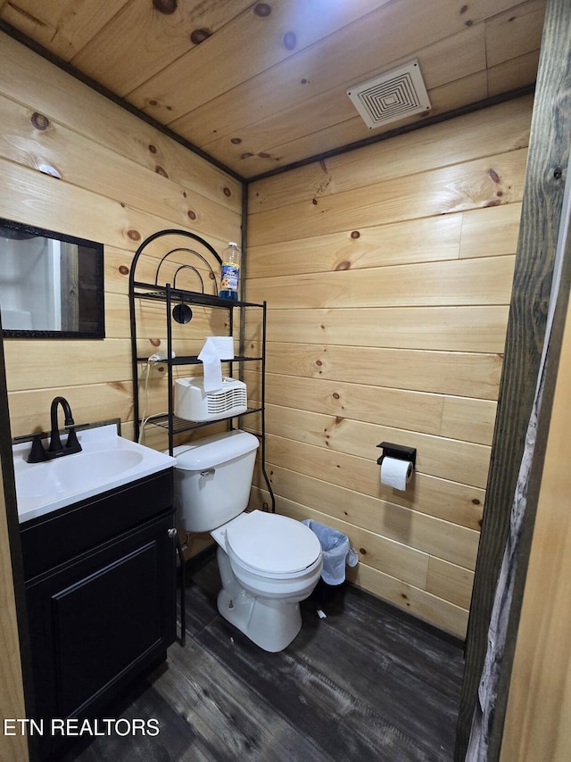 2365 Mountain View Rd, Robbins, TN 37852