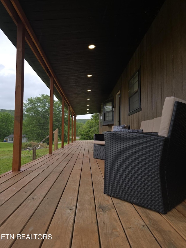 2365 Mountain View Rd, Robbins, TN 37852
