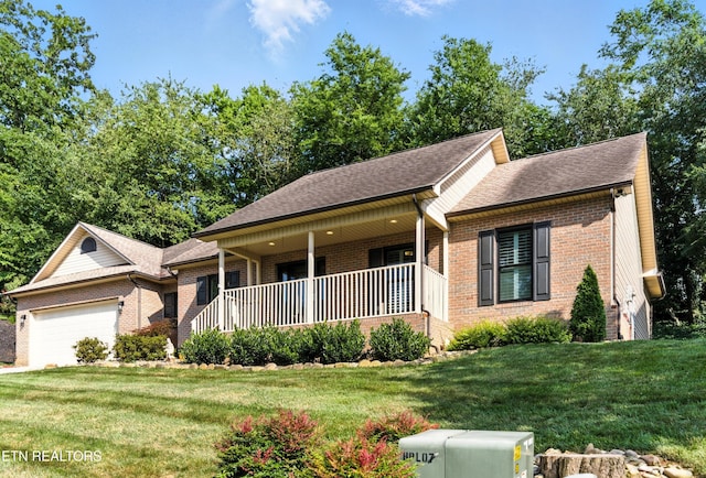8808 Cedar Springs Ln, Knoxville, TN 37923 - single story home with brick siding, covered porch, and a front lawn