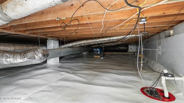300 Clearfield Rd, Knoxville, TN 37922 - inside crawl space