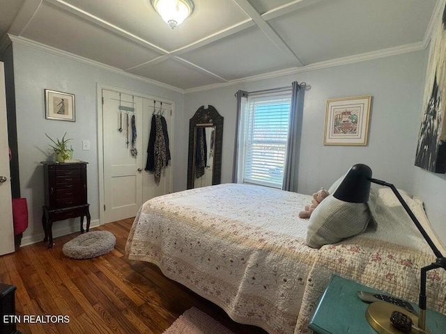 3207 Dove Ln, White Pine, TN 37890 - bedroom with wood finished floors, ornamental molding, a closet, and coffered ceiling