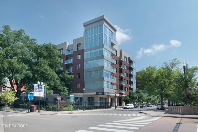 333 W Depot Ave Unit 208, Knoxville, TN 37917 - photo 3