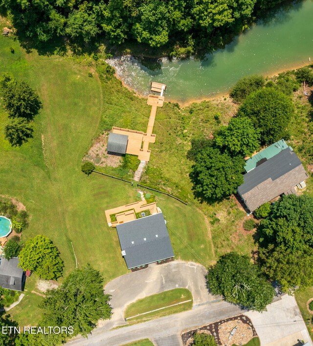 922 Campfire Pt, Dandridge, TN 37725 - photo 7