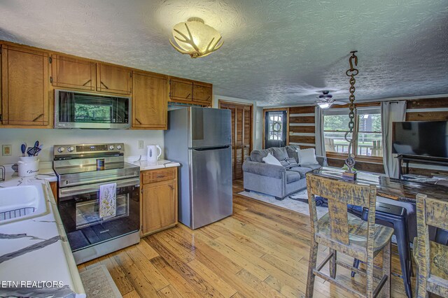 922 Campfire Pt, Dandridge, TN 37725 - photo 17