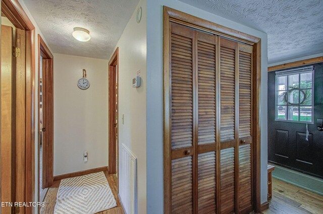 922 Campfire Pt, Dandridge, TN 37725 - photo 18