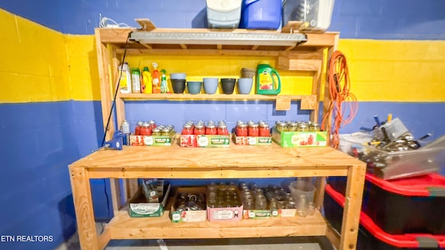 1517 Randal Park Dr, Knoxville, TN 37922 - view of storage