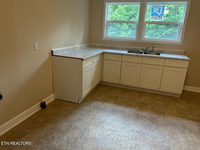 913 S Cumberland Ave, Lafollette, TN 37766 - photo 7