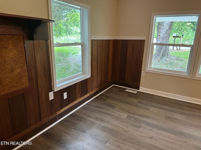 913 S Cumberland Ave, Lafollette, TN 37766 - photo 3