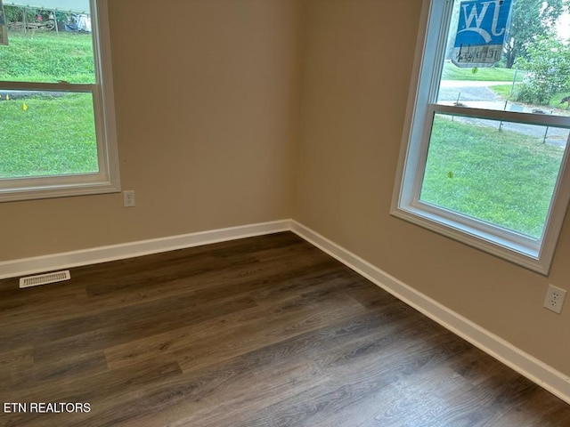 913 S Cumberland Ave, Lafollette, TN 37766 - photo 28