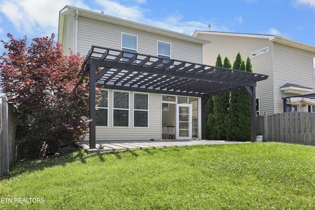 10703 Grantham Ln, Knoxville, TN 37932 - rear view of property featuring a pergola and a patio