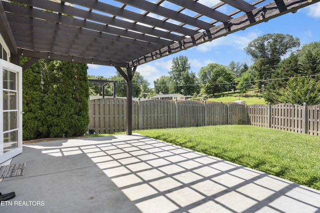 10703 Grantham Ln, Knoxville, TN 37932 - fenced backyard featuring a patio area and a pergola