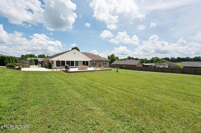 674 Southview Cir, Kodak, TN 37764 - fenced backyard with a patio area