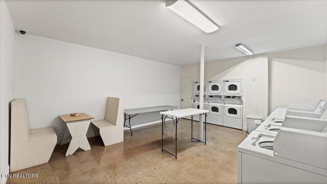 5709 Lyons View Pike Unit 4307, Knoxville, TN 37919 - office area with stacked washer / drying machine and washer and dryer