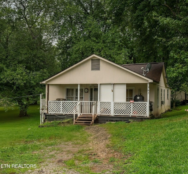 302 Woody Ave, Harriman, TN 37748 - photo 1