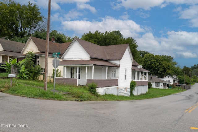 302 Woody Ave, Harriman, TN 37748 - photo 10