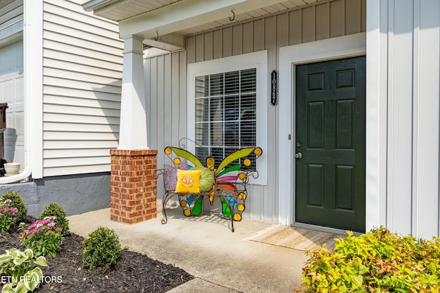 10867 Carpenter Run Ln Unit 44, Knoxville, TN 37932 - entrance to property with covered porch and board and batten siding