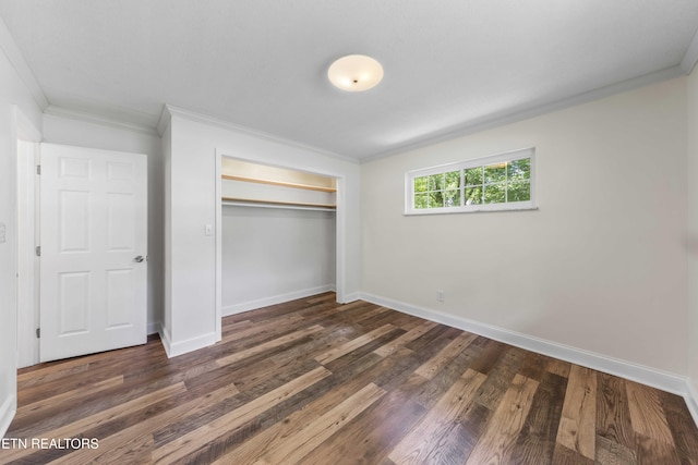 101 Concord Rd, Oak Ridge, TN 37830 - unfurnished bedroom featuring ornamental molding, dark wood finished floors, and a closet