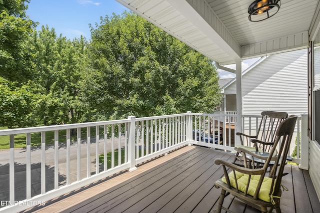 814 Plantation Dr, Pigeon Forge, TN 37863 - view of wooden deck
