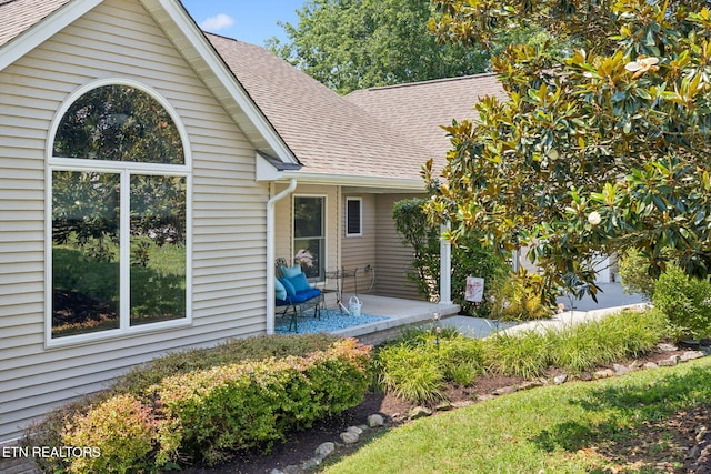 3930 Settlers Trl, Kodak, TN 37764 - exterior space with roof with shingles and a patio area