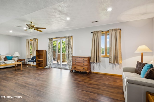 3930 Settlers Trl, Kodak, TN 37764 - living room with wood finished floors, recessed lighting, and a ceiling fan