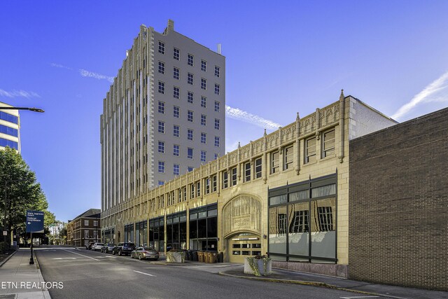 603 W Main St Unit 205, Knoxville, TN 37902 - photo 7