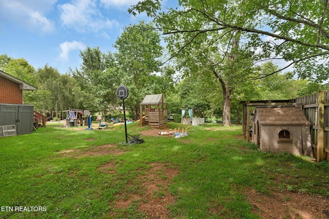 1415 Ebenezer Rd, Knoxville, TN 37922 - view of green lawn with a playground