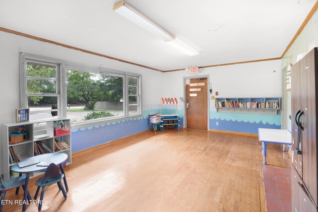 1415 Ebenezer Rd, Knoxville, TN 37922 - playroom with crown molding and wood finished floors