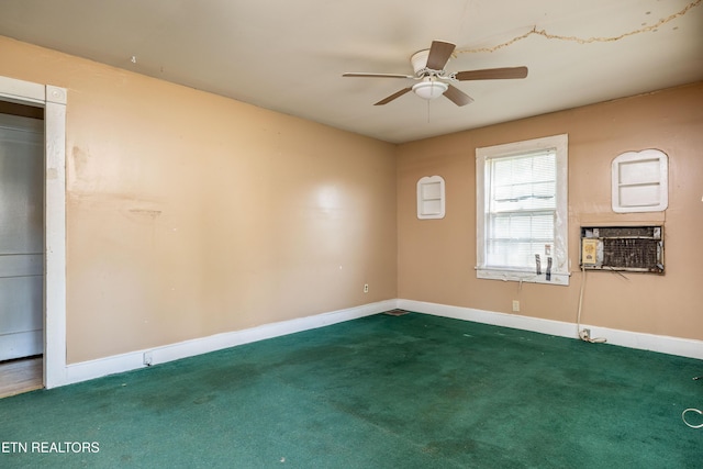 204 Hillview Ave, Knoxville, TN 37914 - unfurnished room with carpet and ceiling fan