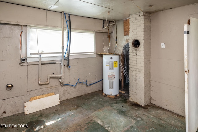 204 Hillview Ave, Knoxville, TN 37914 - basement featuring water heater